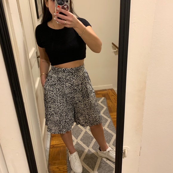 Vintage 2 Piece Short & Shirt Set - Picture 3 of 9